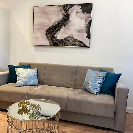 Apartment Piazza San Rocco *